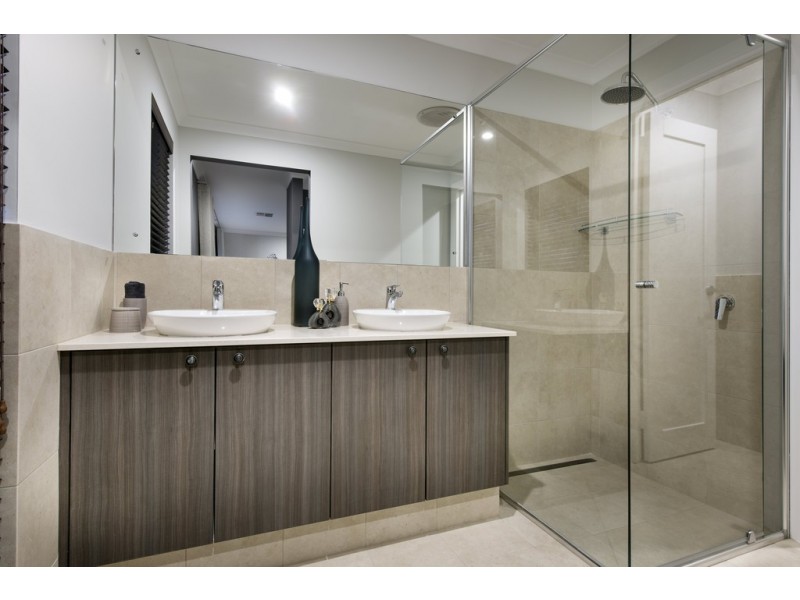 2 Bradstocks Grove, Southern River WA 6110