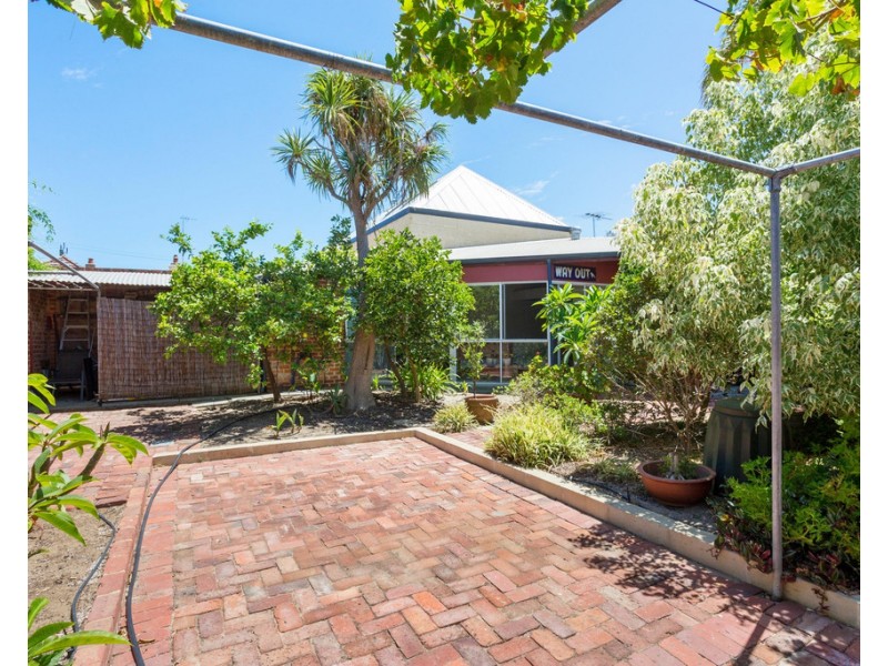 16 Russell Street, Fremantle WA 6160
