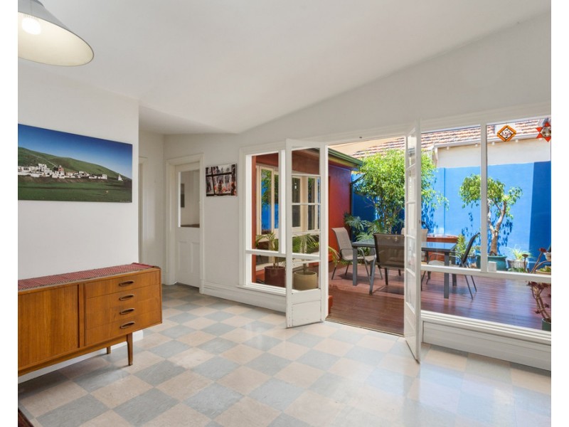 16 Russell Street, Fremantle WA 6160