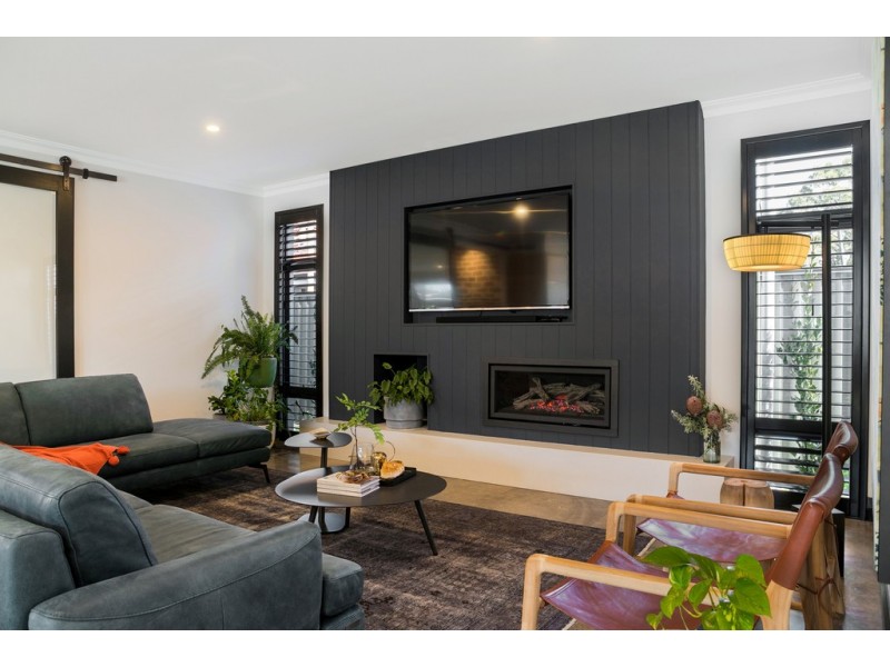 1A Stirk Road, Alfred Cove WA 6154