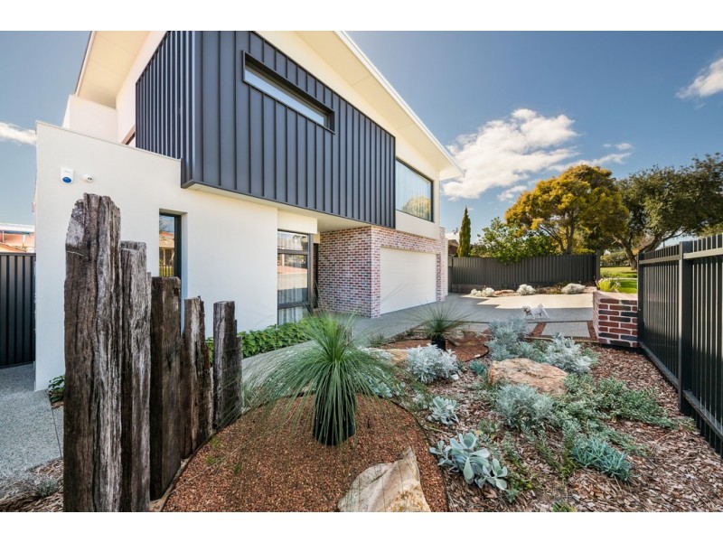 1A Stirk Road, Alfred Cove WA 6154