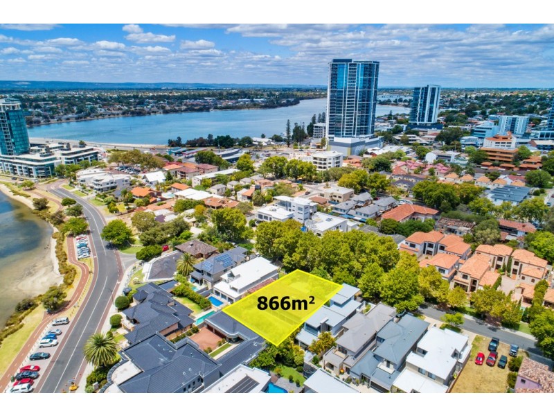 4 Tweeddale Road, Applecross WA 6153