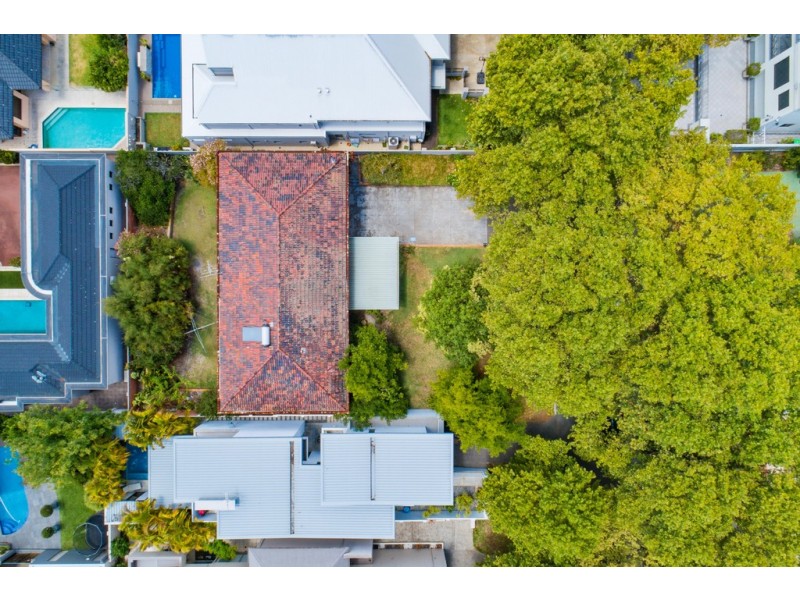 4 Tweeddale Road, Applecross WA 6153