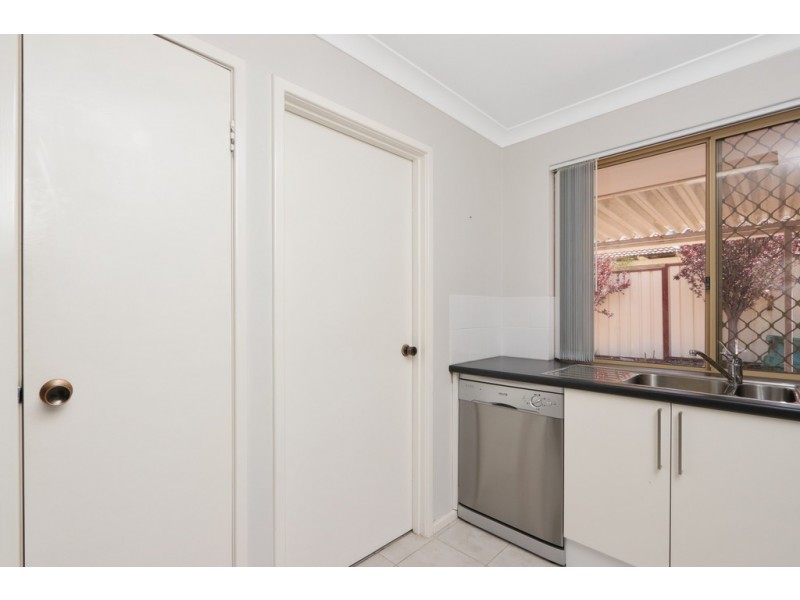 5/6 Neon Close, Parkwood WA 6147