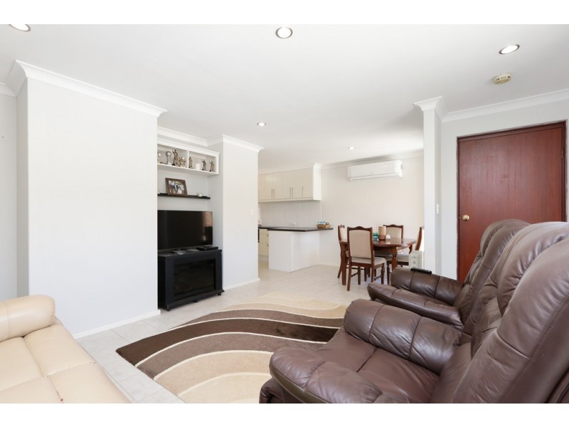 5/6 Neon Close, Parkwood WA 6147