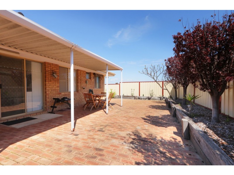 5/6 Neon Close, Parkwood WA 6147