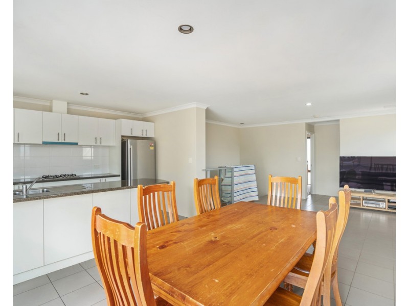 12/2 View Avenue, Langford WA 6147