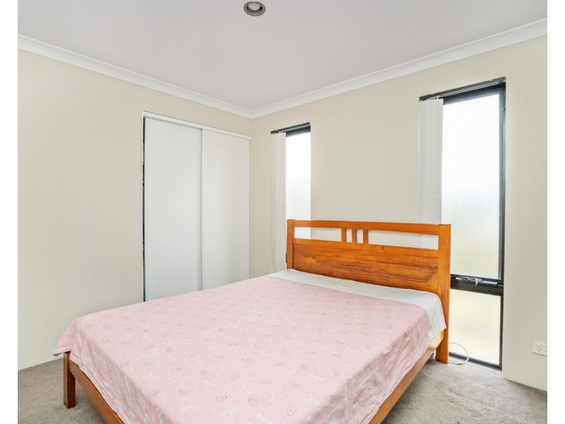 12/2 View Avenue, Langford WA 6147