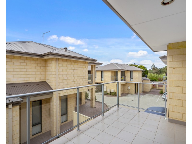 12/2 View Avenue, Langford WA 6147