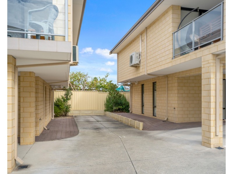 12/2 View Avenue, Langford WA 6147