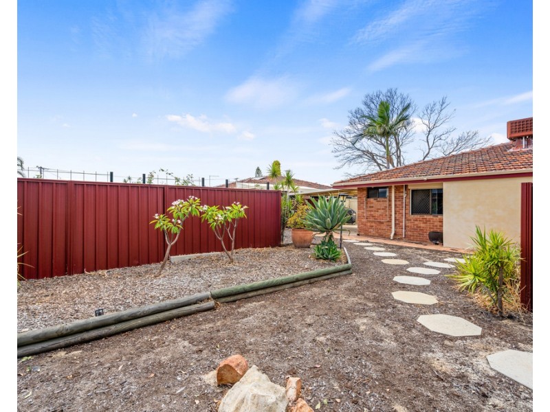 35A Pavetta Crescent, Forrestfield WA 6058