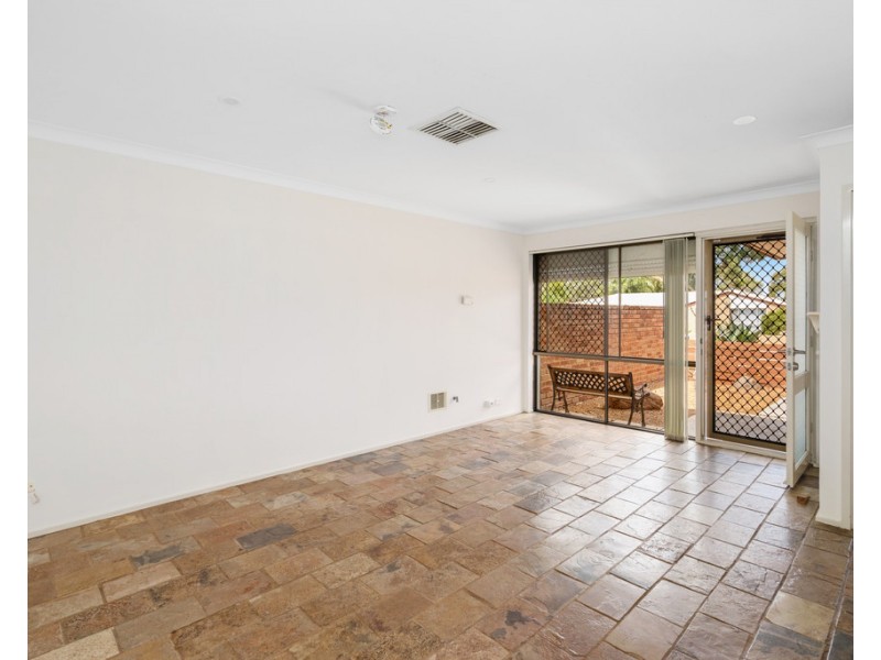 35A Pavetta Crescent, Forrestfield WA 6058