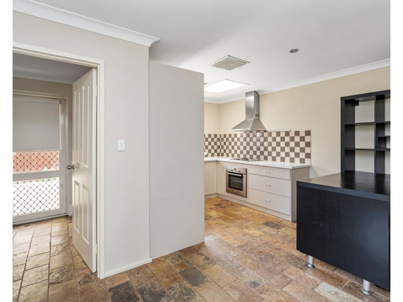 35A Pavetta Crescent, Forrestfield WA 6058