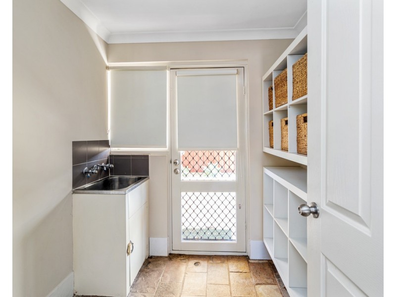 35A Pavetta Crescent, Forrestfield WA 6058