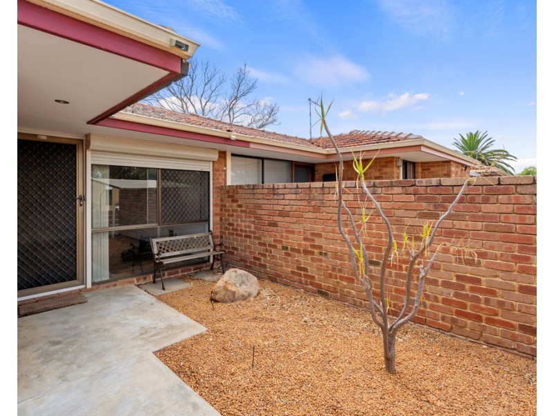 35A Pavetta Crescent, Forrestfield WA 6058