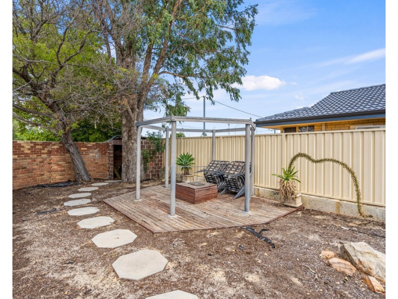 35A Pavetta Crescent, Forrestfield WA 6058