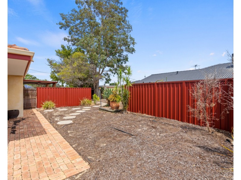 35A Pavetta Crescent, Forrestfield WA 6058