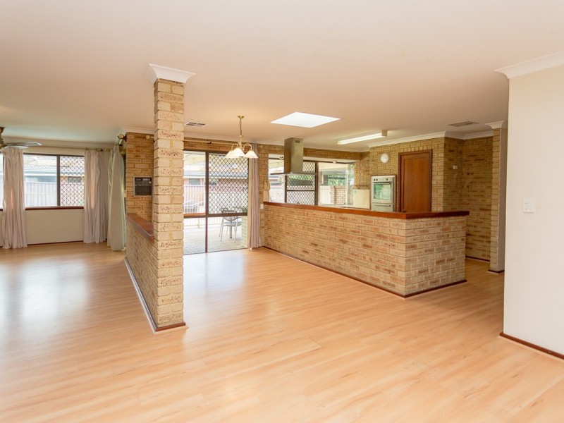 12 Matsen Close, Booragoon WA 6154