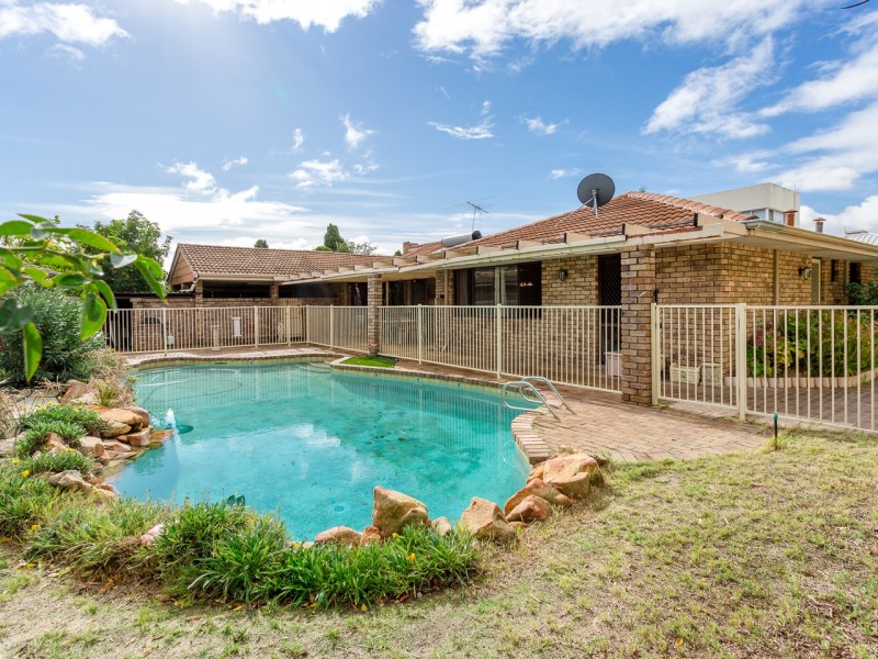 12 Matsen Close, Booragoon WA 6154