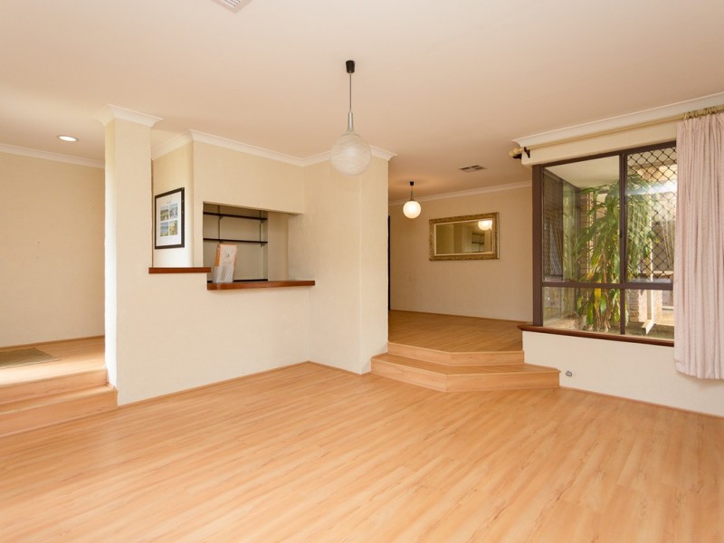 12 Matsen Close, Booragoon WA 6154