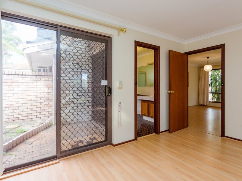 12 Matsen Close, Booragoon WA 6154