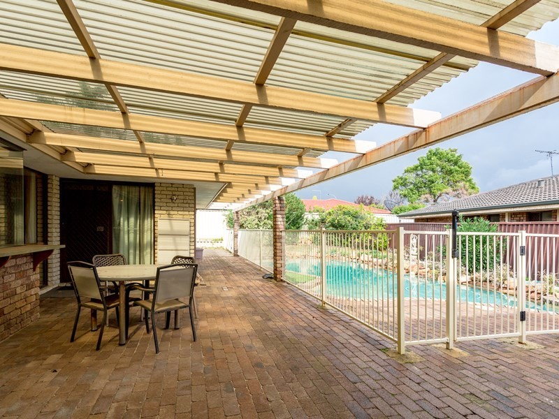12 Matsen Close, Booragoon WA 6154