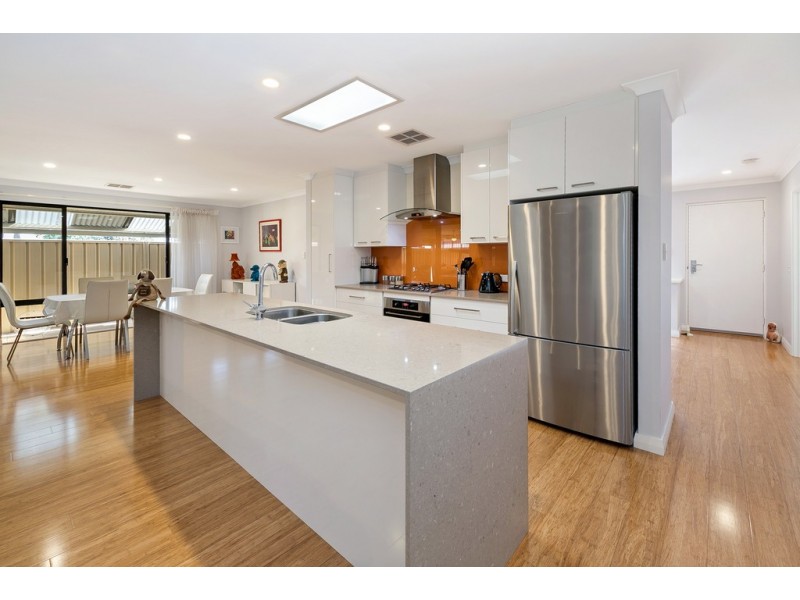 513 Rockingham Road, Munster WA 6166