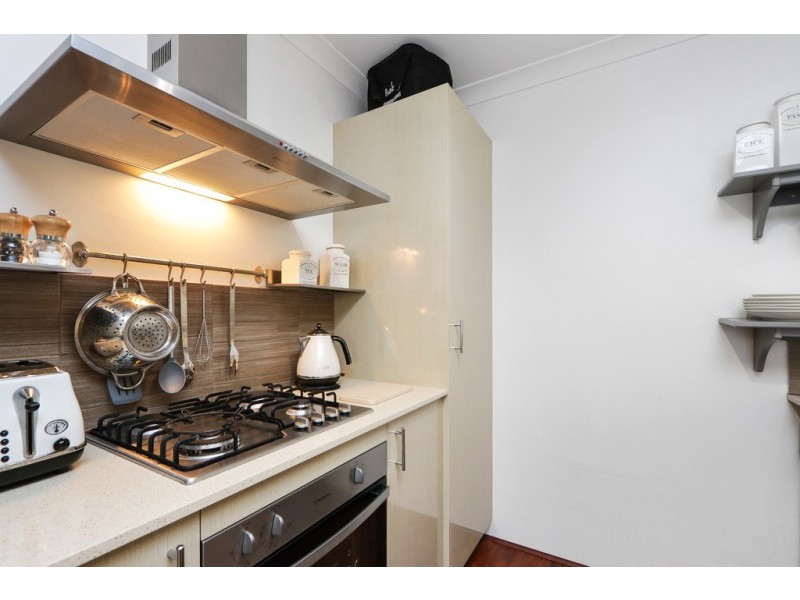 11 Aiken Court, Success WA 6164