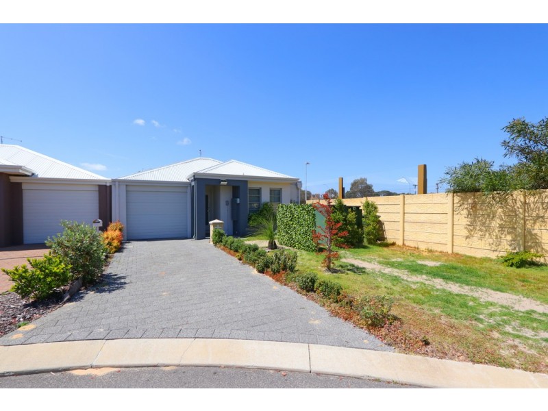 11 Aiken Court, Success WA 6164