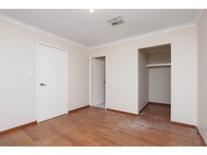 2/124 Wheatley Street, Gosnells WA 6110