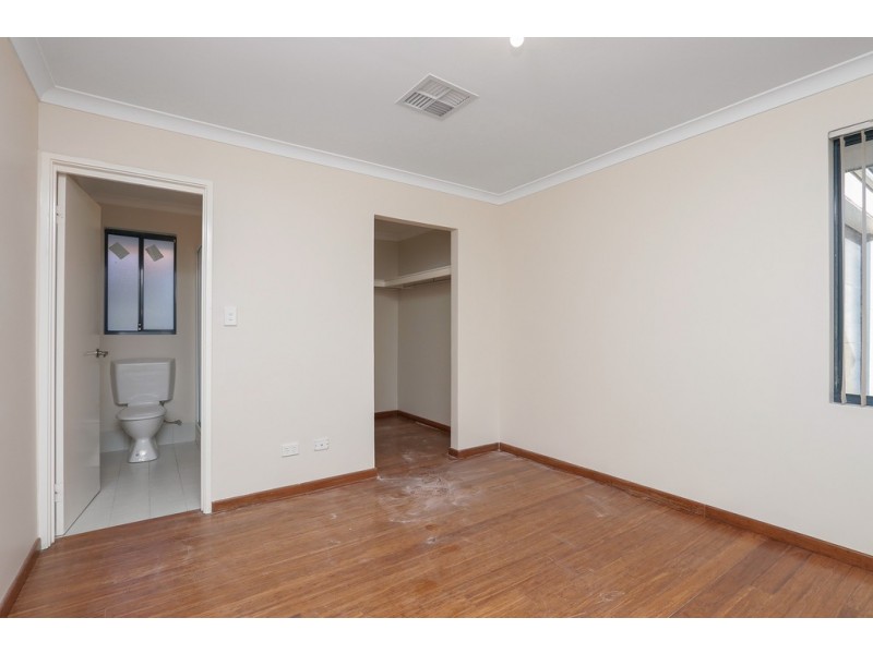 2/124 Wheatley Street, Gosnells WA 6110