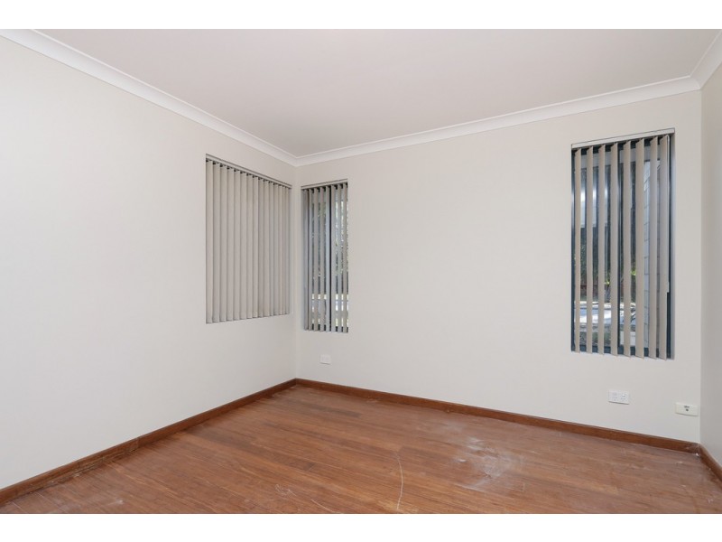 2/124 Wheatley Street, Gosnells WA 6110