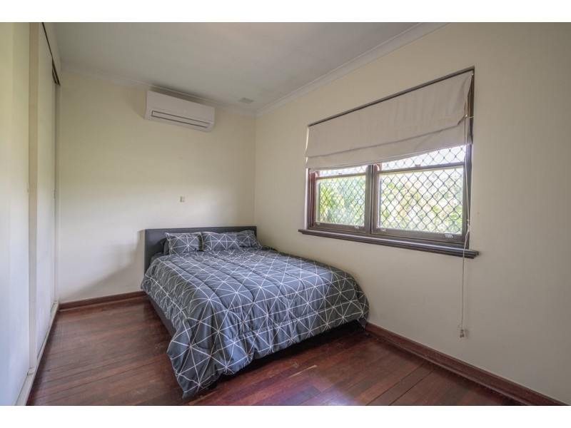 9 Kelly Street, Cloverdale WA 6105