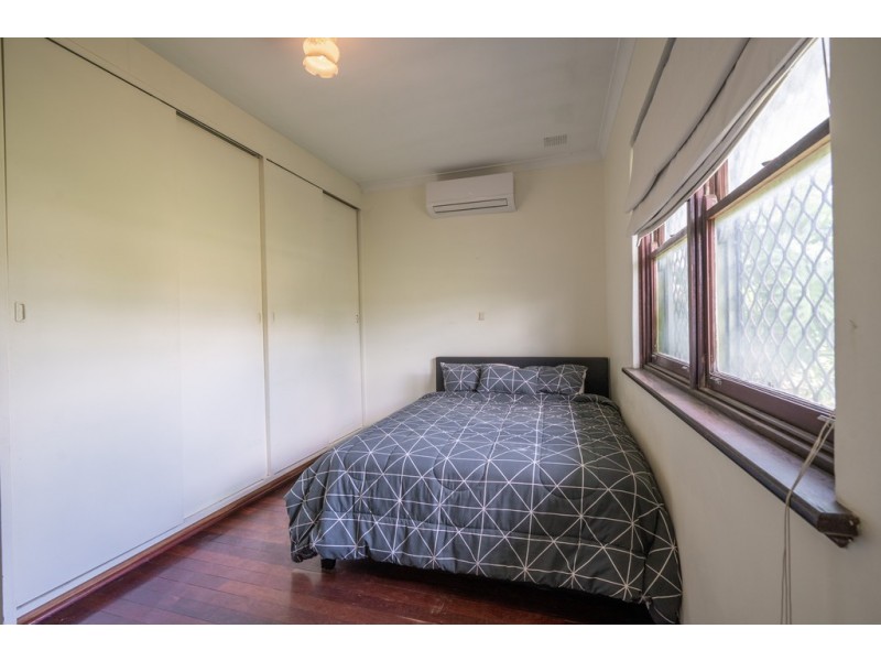 9 Kelly Street, Cloverdale WA 6105