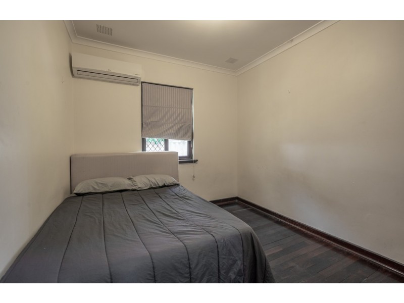 9 Kelly Street, Cloverdale WA 6105