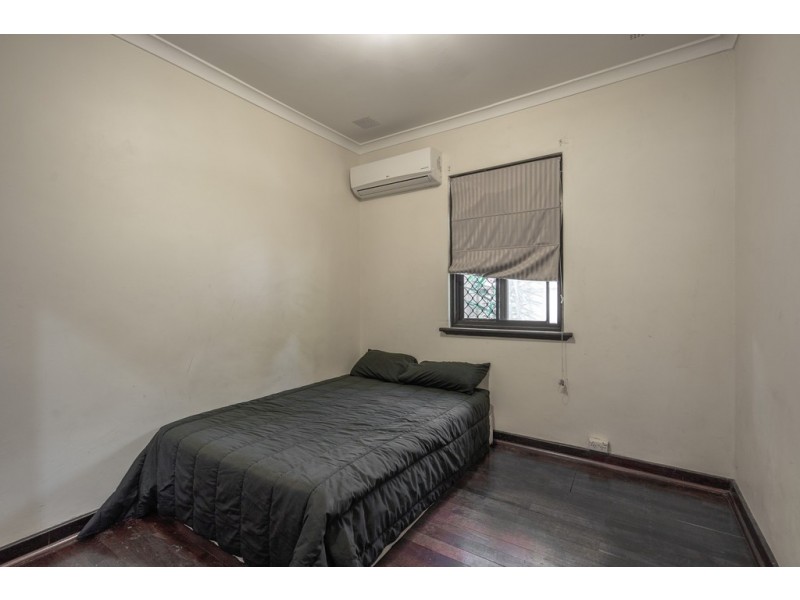 9 Kelly Street, Cloverdale WA 6105