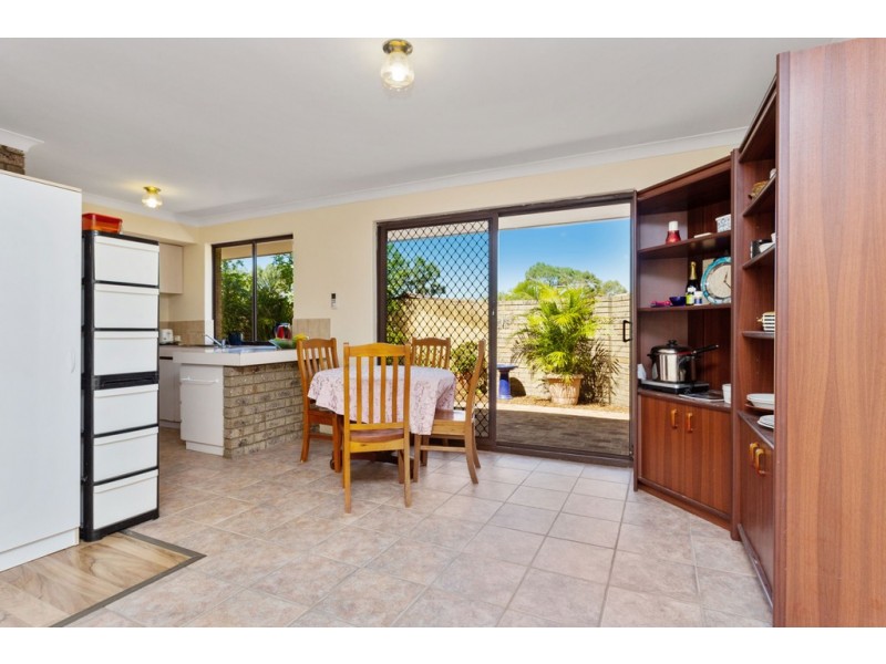 1/10 Bombard Street, Ardross WA 6153