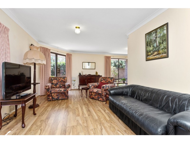 1/10 Bombard Street, Ardross WA 6153