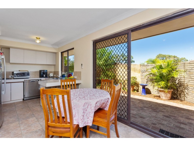 1/10 Bombard Street, Ardross WA 6153