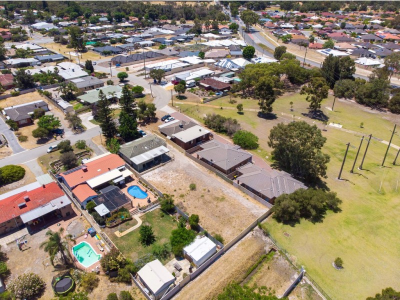 2and3/33 Clovelly Crescent, Lynwood WA 6147