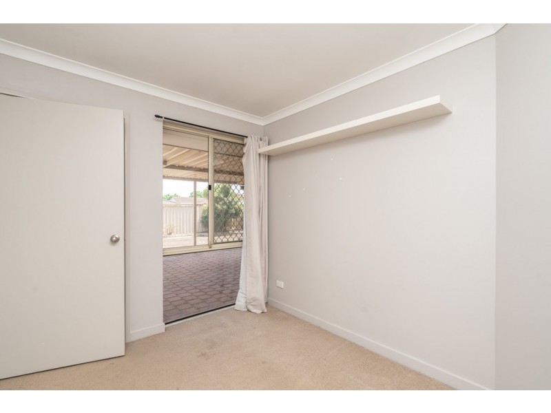 8 Baxter Close, Huntingdale WA 6110