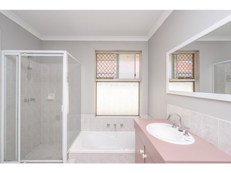 8 Baxter Close, Huntingdale WA 6110