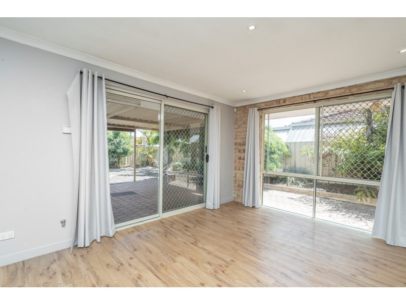 8 Baxter Close, Huntingdale WA 6110