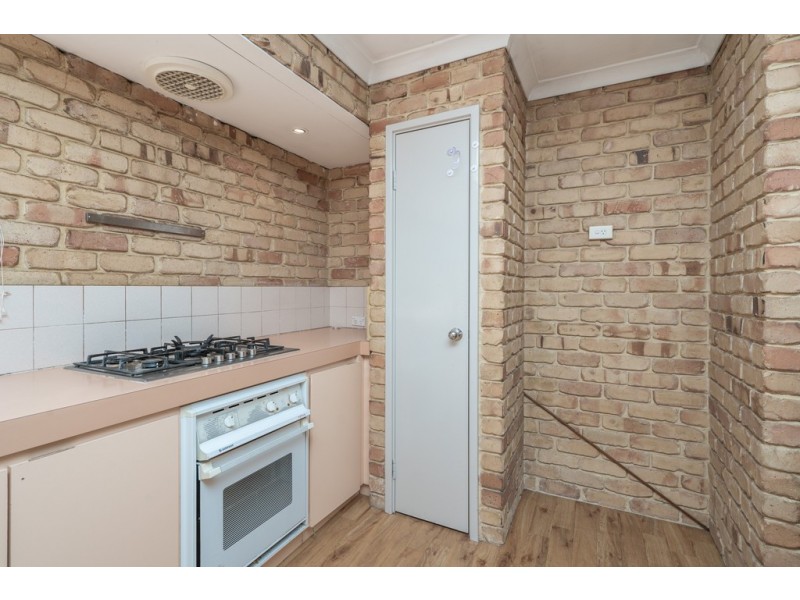 8 Baxter Close, Huntingdale WA 6110