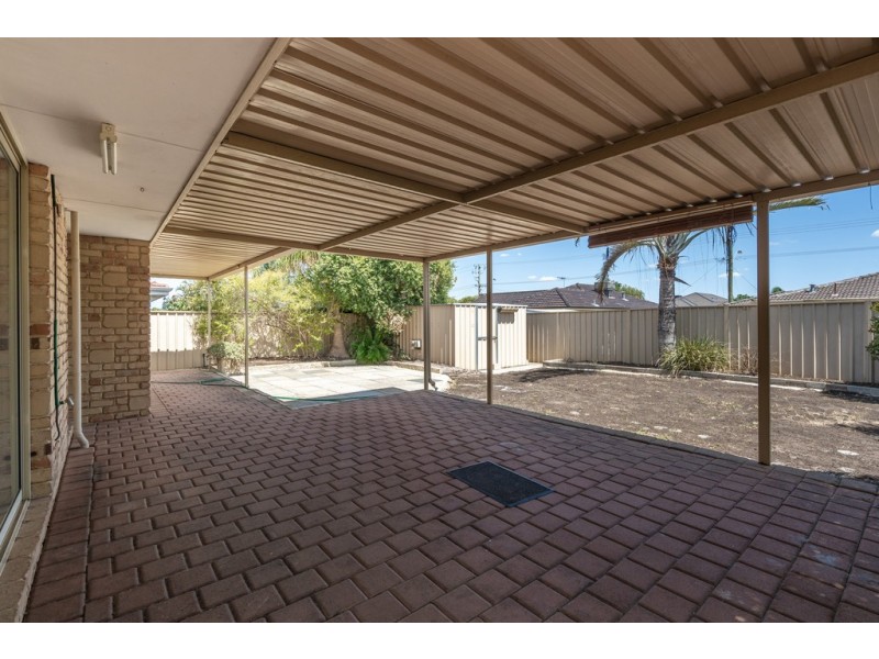 8 Baxter Close, Huntingdale WA 6110