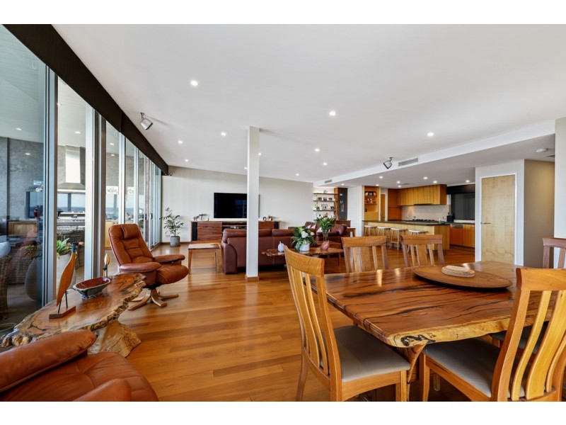 601/1 The Esplanade, Mount Pleasant WA 6153