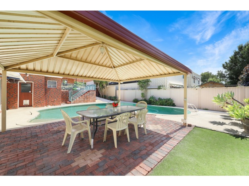 42 Drew Road, Ardross WA 6153