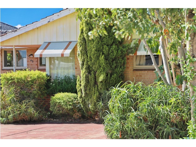 42 Drew Road, Ardross WA 6153