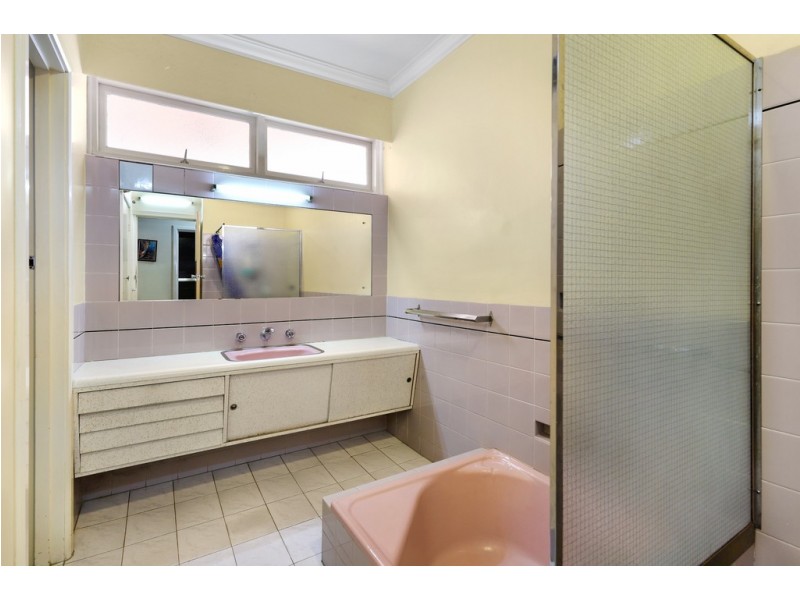 42 Drew Road, Ardross WA 6153