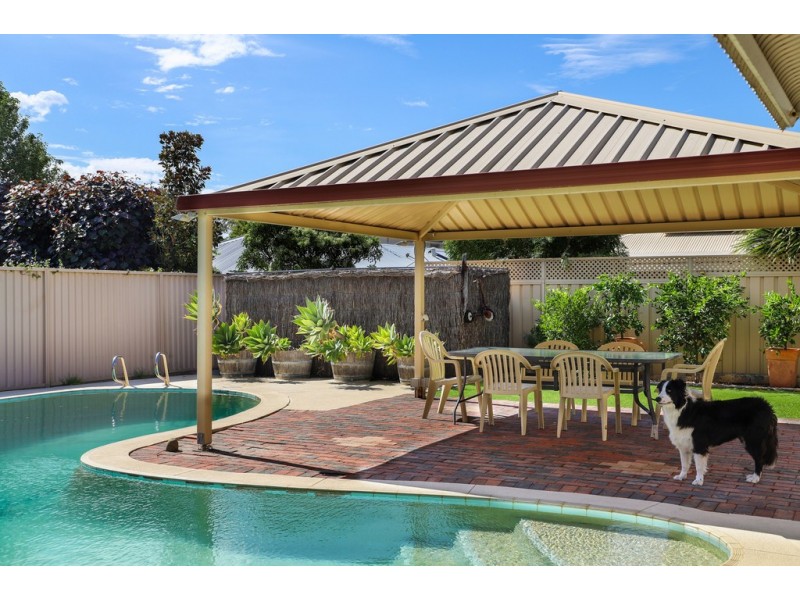 42 Drew Road, Ardross WA 6153